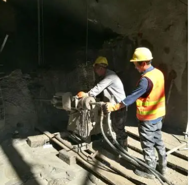 三穗水下抗分散灌浆料特点 水下不分散注浆料介绍